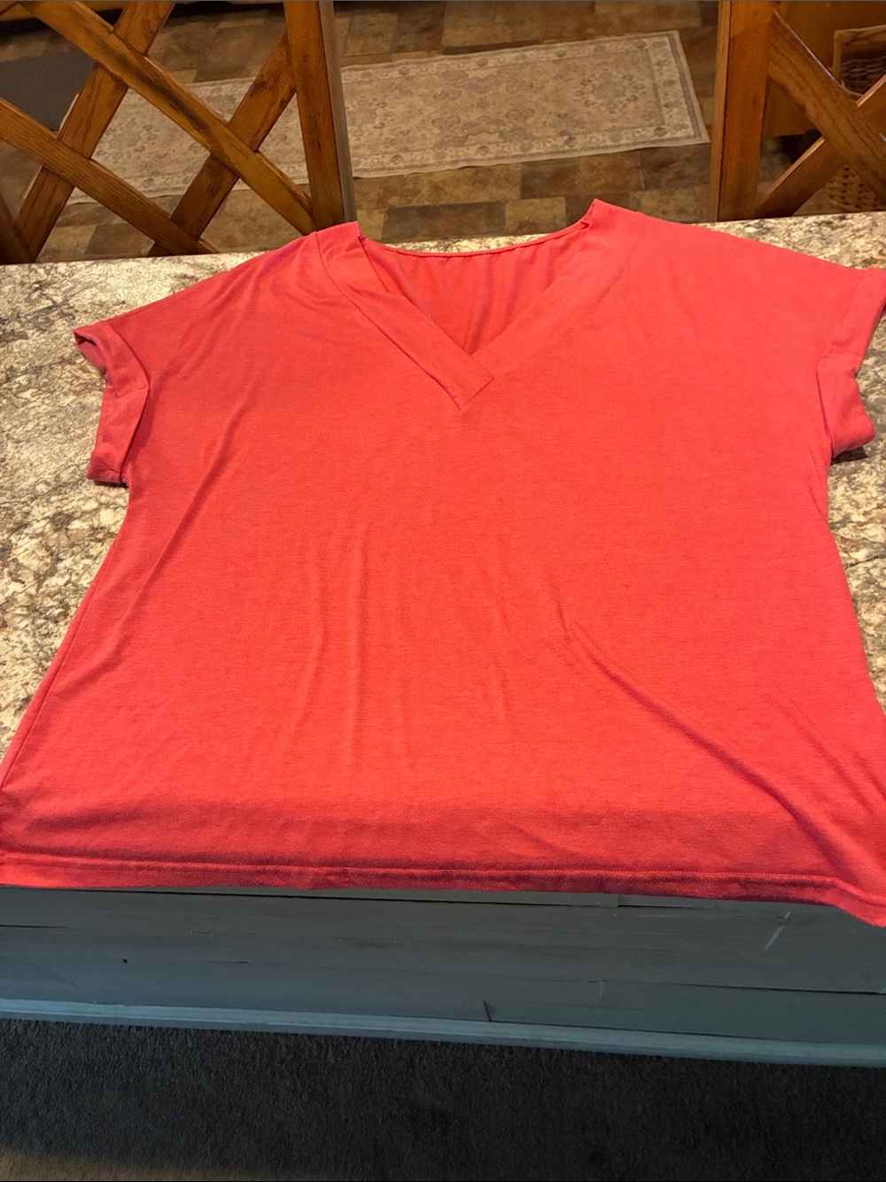 Amazon Coral V-Neck Short Sleeve Top